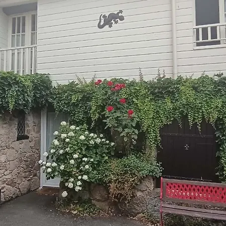 La Fleur De Lys